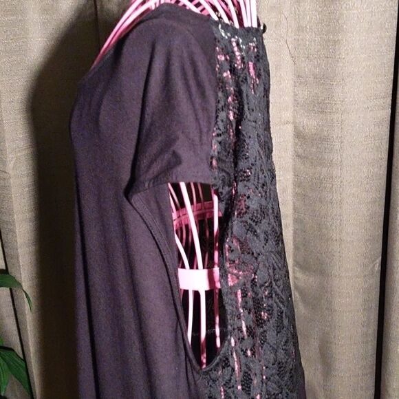 Daisy Fuentes Black Laced Back Blouse - Picture 7 of 8